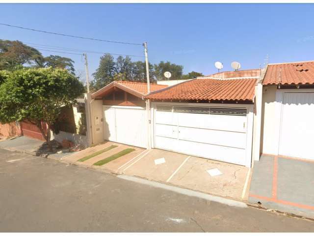 Prédio resid. c/70m² e terreno c/ 135m² em Assis/SP