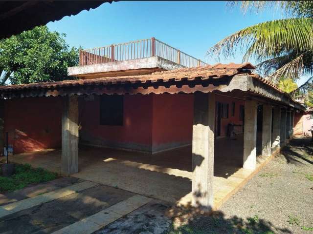 Rancho c/ 172,05m² AC e 300m² AT em Borborema/SP