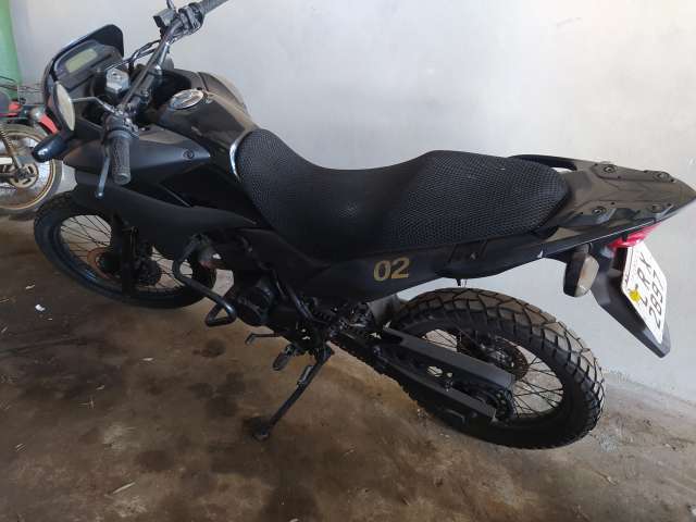 MOTO HONDA XRE 300, 2010