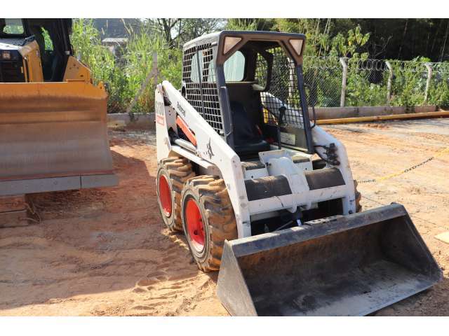 MINI CARREGADEIRA BOBCAT - S - 130 2011