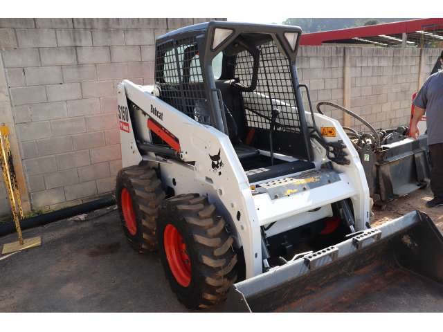 MINI CARREGADEIRA BOBCAT - S - 150 2012