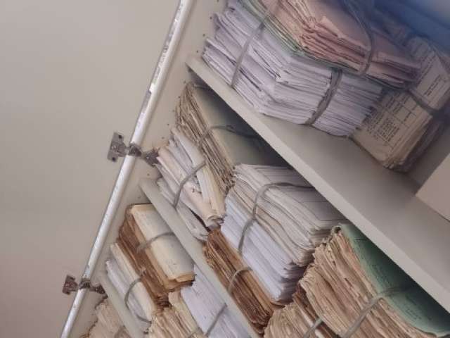 Caixas contendo papel