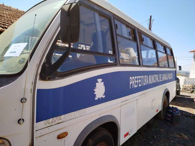 ÔNIBUS MARCOPOLO/VOLARE LOTAÇÃO, 2002